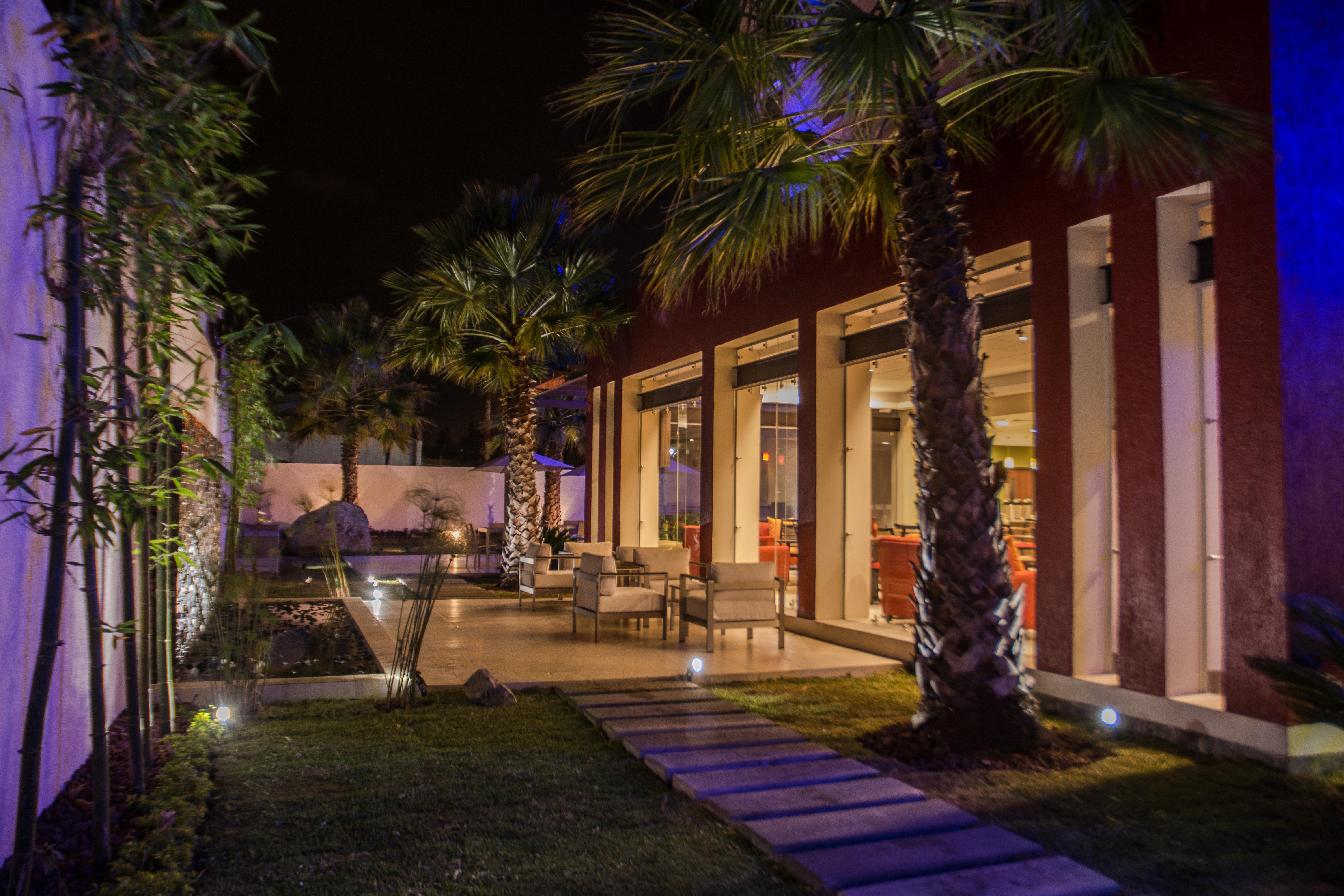 Holiday Inn Express Guadalajara Aeropuerto By Ihg Las Pintas Εξωτερικό φωτογραφία